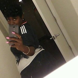 Meet your Posher, Nika